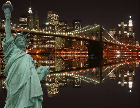 Brooklyn Bridge And The Statue Of Liberty Stock Photo Image Of Icon