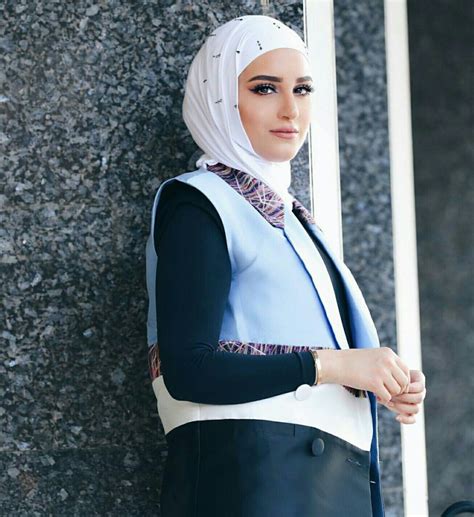 Pin By Tanaz Inamdar On Dalalid Hijab Fashion Islamic Fashion Fashion