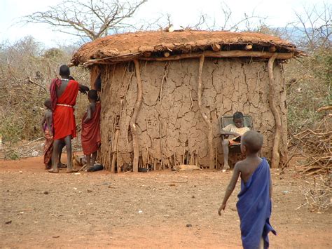 Viaggiare Per Culture In Un Villaggio Di Masai Kenya 2002 2