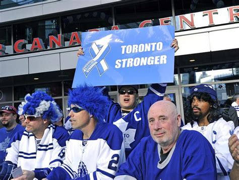 Maple Leafs Fan Brings ‘toronto Stronger Sign To Game 3 Vs Bruins