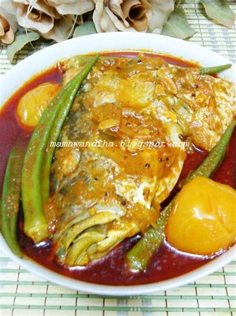 Ada banyak cara masak kari kepala ikan ni, ada kari. Dari Dapur MaDiHaA: Kari Kepala Ikan Ala Mamak ...