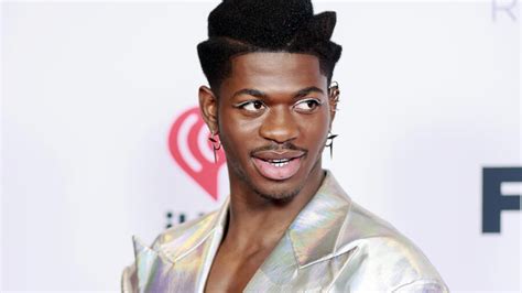 Lil Nas X Announces Hes Pregnant In New Photos Iheart