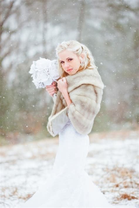 Beautiful Winter Bridal Shoot In A Southern City Weddingomania