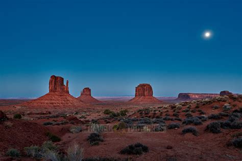 Travel4pictures A Bunch Of Monument Valley Pics 09 2018 Night Over