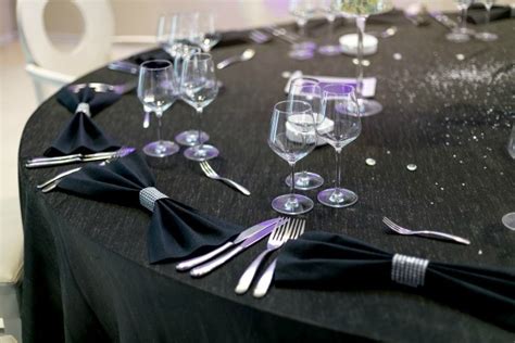 Finding Inexpensive Weddings Supplies | ThriftyFun