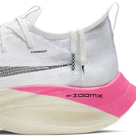 586 159 tykkäystä · 28 300 puhuu tästä. Nike AlphaFly NEXT Eliud Kipchoge White Pink | SneakerNews.com
