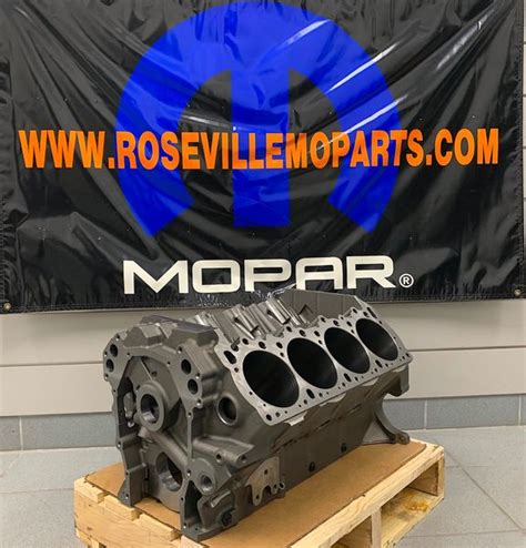 Engine Block 426 Hemi Unfinished Bore 425 Actual Is 4245 Roseville