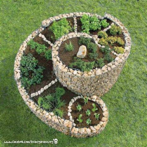 Admirable And Creative Diy Spiral Garden Decor Ideas 6 Spiral Garden