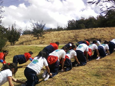 Este es uno de los juegos favoritos de todos los tiempos exteriores para adultos. Reforzando: ACTIVIDADES AL AIRE LIBRE (Match)