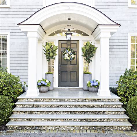 Six Tips For Creating A Dramatic Front Door Container ...