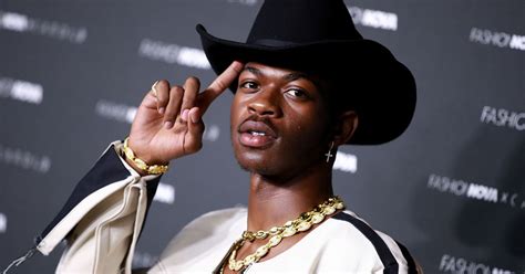 Billboard Removes Rapper Lil Nas X S Old Town Road From Country Charts