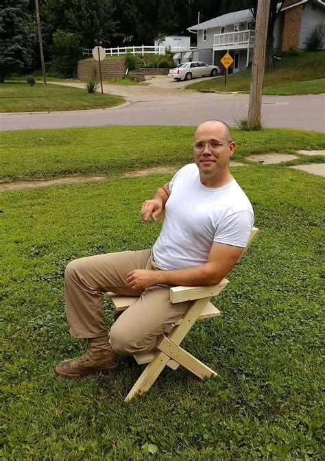This Dad Just Built His Bisexual Daughter A Bi Chair And The Internet