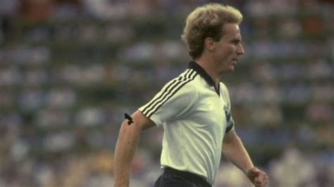 Karl heinz rummenige fue el último de la estirpe de grandes delanteros nacidos en alemania]]. Bayern Münih Tarihinin En Golcü 7 Futbolcusu