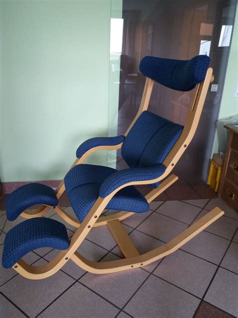 It is extremely comfortable and gives the best possible support when reclining. Adjustable and Relax Gravity Balans Chair Designs - Live Enhanced