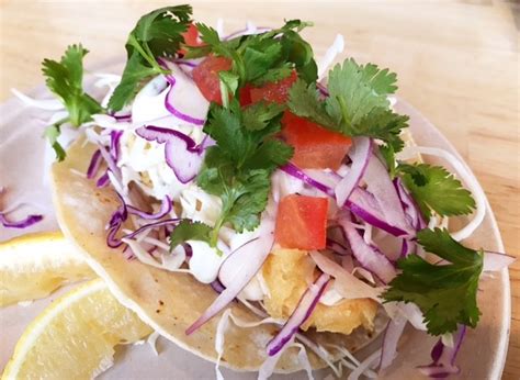 The fish should be juicy and taste fresh. 10 Great Fish Tacos in Orange County - OC Weekly