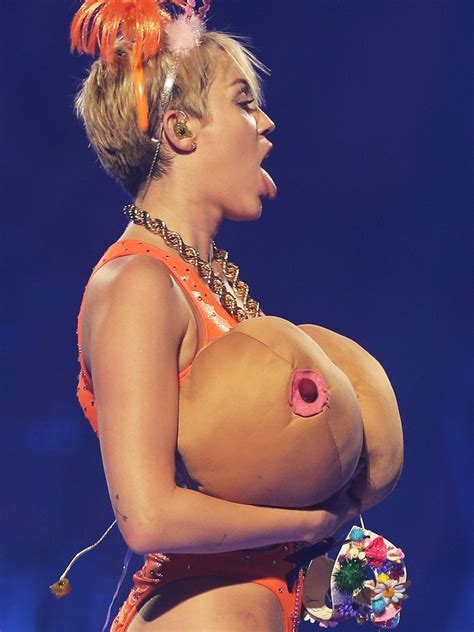 Miley Cyrus Pussy In Sidney Photos Thefappening