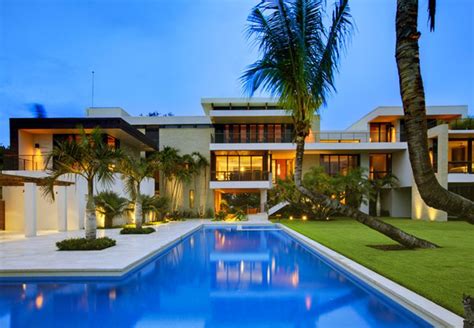 Luxury Tropical House Design Ideas Contemporary Exterior House