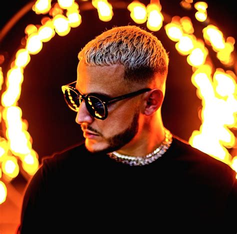 Dj snake, lauv — a different way 03:18. Free Photo: DJ Snake to be back in India