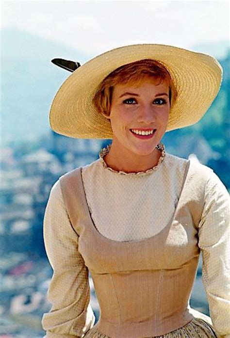 Julie Andrews As Maria In The Sound Of Music 1965 Sound Of Music