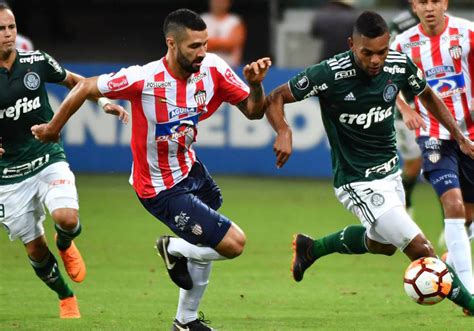 Atlético junior inició la copa libertadores con la ilusión de hacer un histórico papel y llegar lo más lejos posibles, pero sus dos primeros partidos en el grupo a han sido un infierno. Junior se juega la 'vida' en la Libertadores - HOY DIARIO ...
