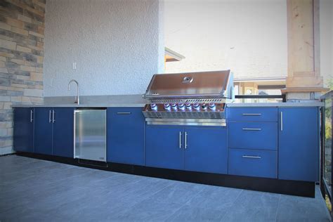 Benefits Of Powder Coating Outdoor Kitchens And Cabinets