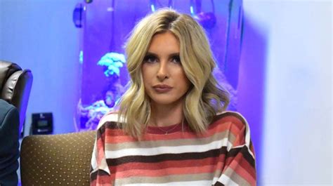 Chrisley Knows Bests Lindsie Chrisley Settles Will Campbell Divorce