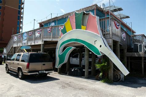 Frisky Dolphin Closing Pensacola Beach Restaurant