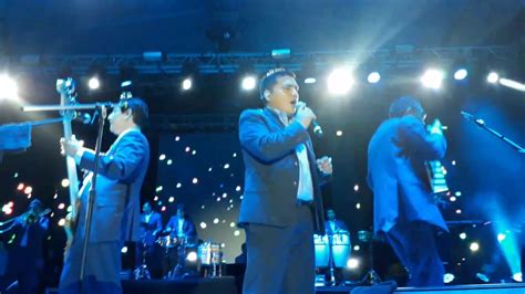 El tema 17 años interpretado por los angeles azules pertenece a su disco cómo te voy a olvidar. Los Ángeles Azules - 17 años - YouTube