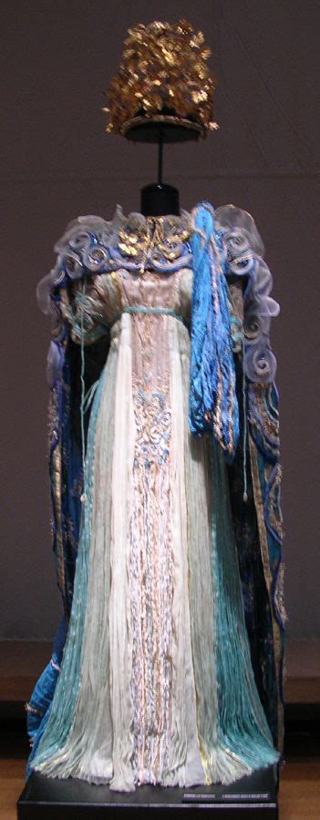 Michelle Pfeiffers Titania Gown A Midsummer Nights Dream Designed By Gabriella Pescucci My