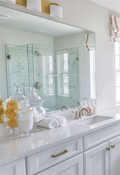 23 Inconceivable Hanging Curtains In Bathroom Ideas