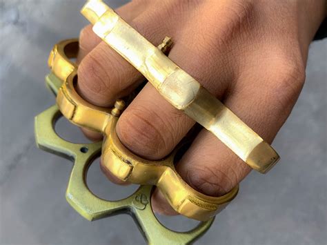 24 How To Hold Brass Knuckles Sarenecathel