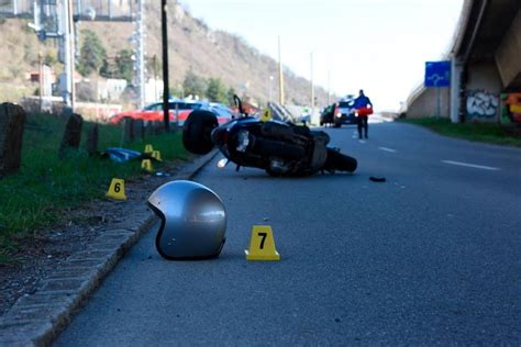 Incidente In Scooter Il Enne Non Ce Lha Fatta