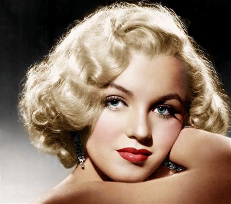 Marilyn Monroe In Her Early Years Before Her Face Was Worked On