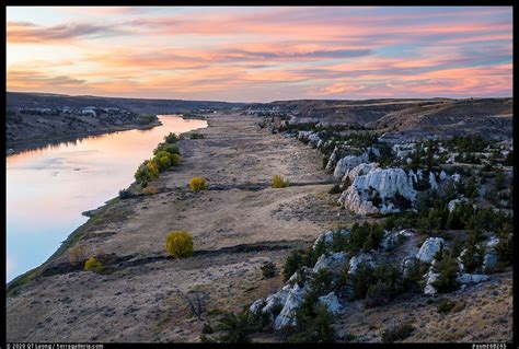 Paddling The White Cliffs Of The Upper Missouri River From Qt Luong