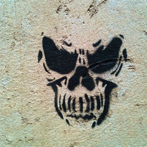 Skulls Sprays And Stencils On Pinterest