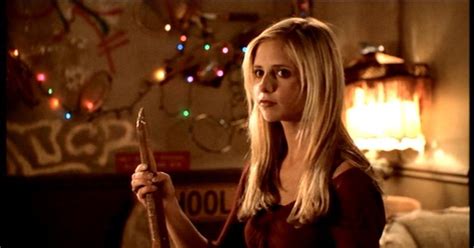 Sarah Michelle Gellar Pays Tribute To Buffy The Vampire Slayer Metro News