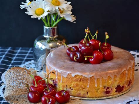 Nützliche rezepte für eine schnelle peitsche. Ein schneller, sommerlicher Kuchen für unangekündigten ...