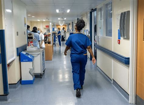 Third Of Female Nhs Surgeons Have Been Sexually Assaulted Upday News