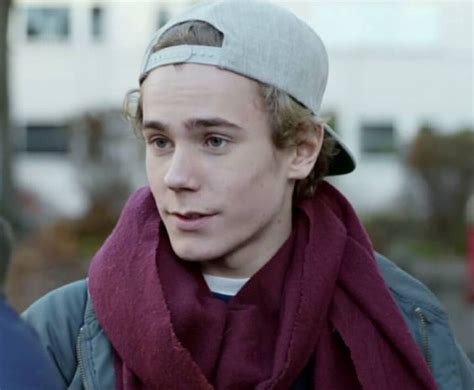 Isak On Skam