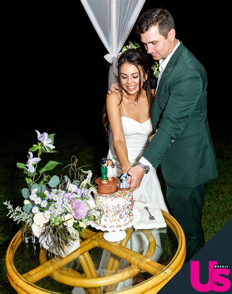 Pretty Little Liars Star Janel Parrishs Wedding Pics Are Magical Hit Network