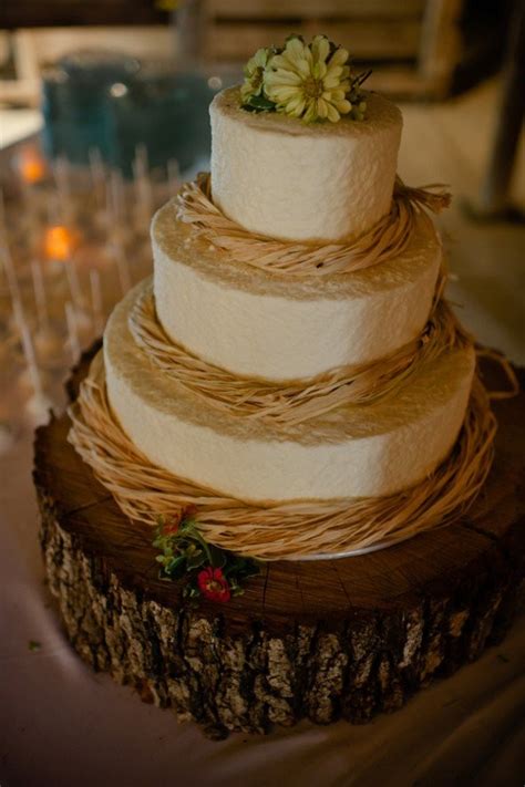Our suggested wedding venues specialize in helping you find your perfect destination venue, reception location, as well as lodging for you and your guests and romantic. Country Wedding Cake Ideas - Rustic Wedding Chic
