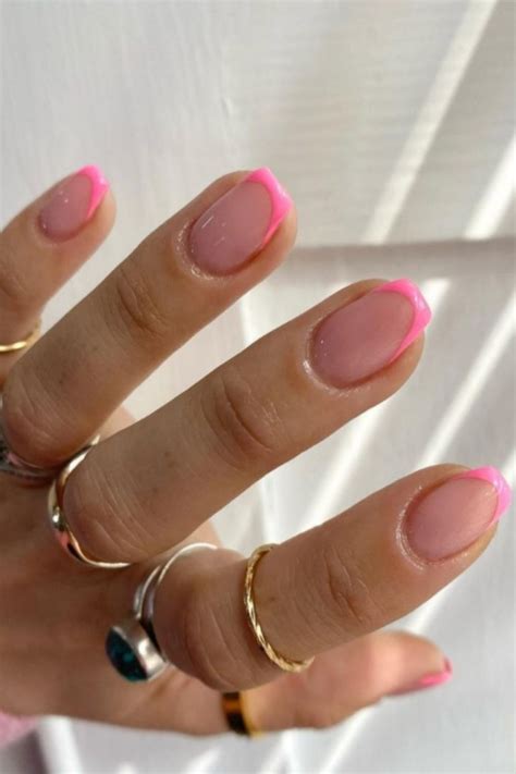 54 Pretty French tip nails art for short nail shape design art 2021!