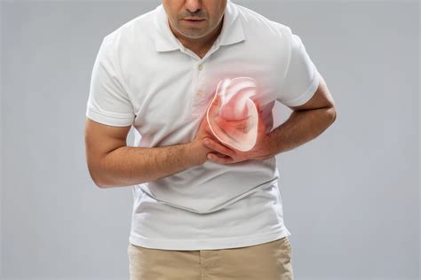 Nyeri pada lengan sebagai tanda penyakit jantung umumnya diikuti dengan kesemutan tanpa adanya sebab yang jelas. Tanda-tanda Awal Serangan Jantung yang Sering Diabaikan ...
