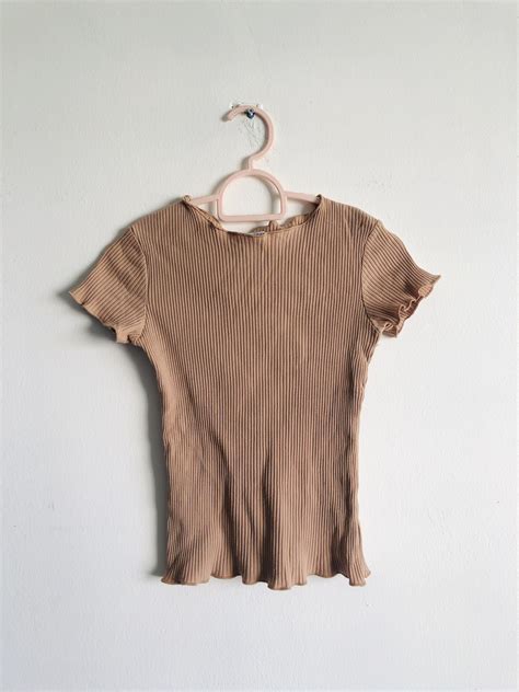 Tapas Nude Top Women S Fashion Tops Blouses On Carousell