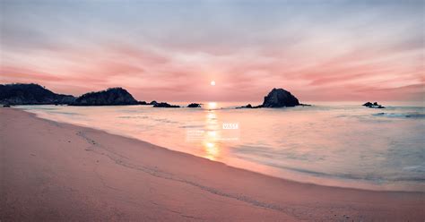 High Resolution Sunrise Beach Photos Vast