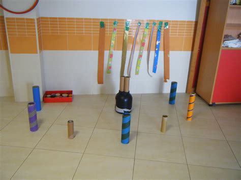 Revalorizar lo lúdico del deporte, más allá de la existencia de un ganador y un perdedor. el rincón de la educación: Psicomotricidad con materiales ...