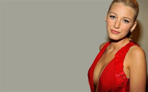 Top 10 Hottest And Sexiest Hollywood Actresses