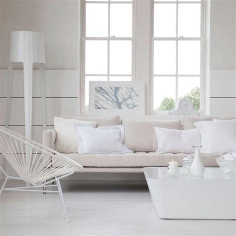 Make it the best it can be with inspiration and ideas from these 55 living rooms we love. 15 Serene All White Living Room Design Ideas - Rilane