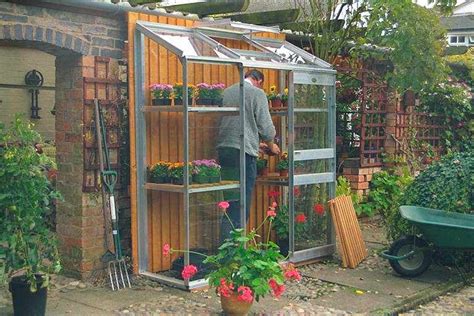 The Best Mini Greenhouses For Your Garden In 2020 Mini Greenhouse