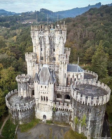 900 Castles Ideas In 2021 Castle Beautiful Castles Beautiful Places